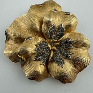 Crown Trifari Alfred Philippe Pansy Brooch
